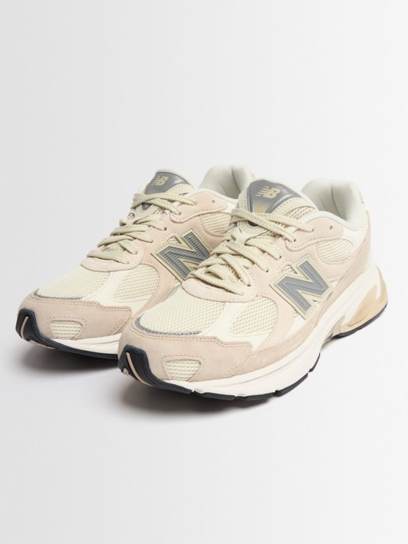 New Balance - Calfskin and mesh sneakers
