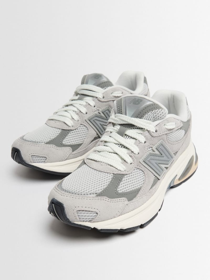 New Balance - 2010 leather and mesh sneakers