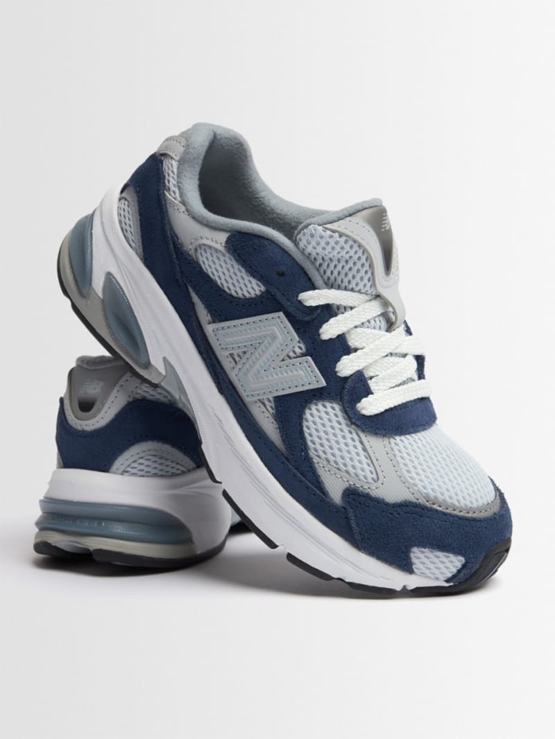 New Balance - Suede and mesh sneakers