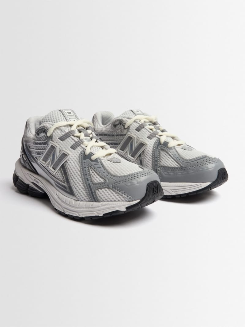 New Balance - Mesh running sneakers with cage