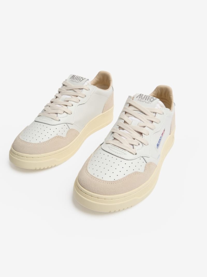 Autry - Cow leather sneakers Medalist Low
