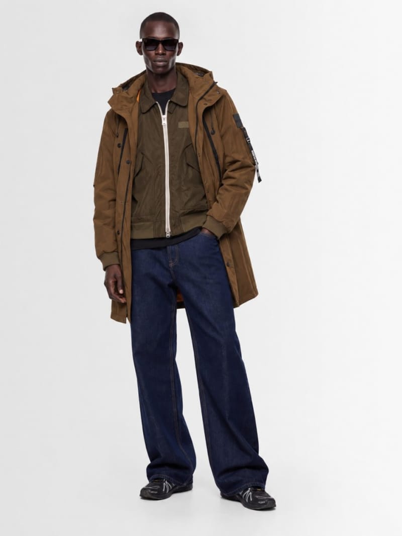 OUTHERE - Long nylon down jacket with hood