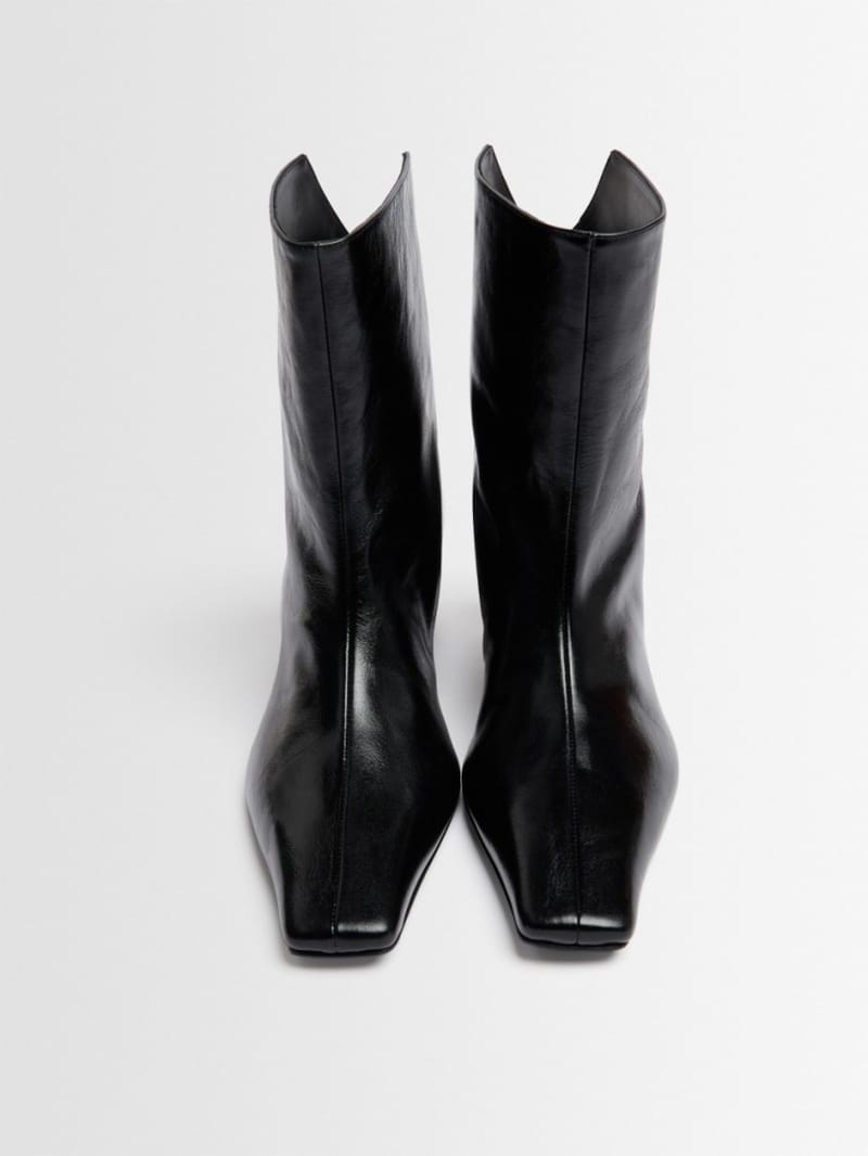 Khaite - Calfskin ankle boots with square toe